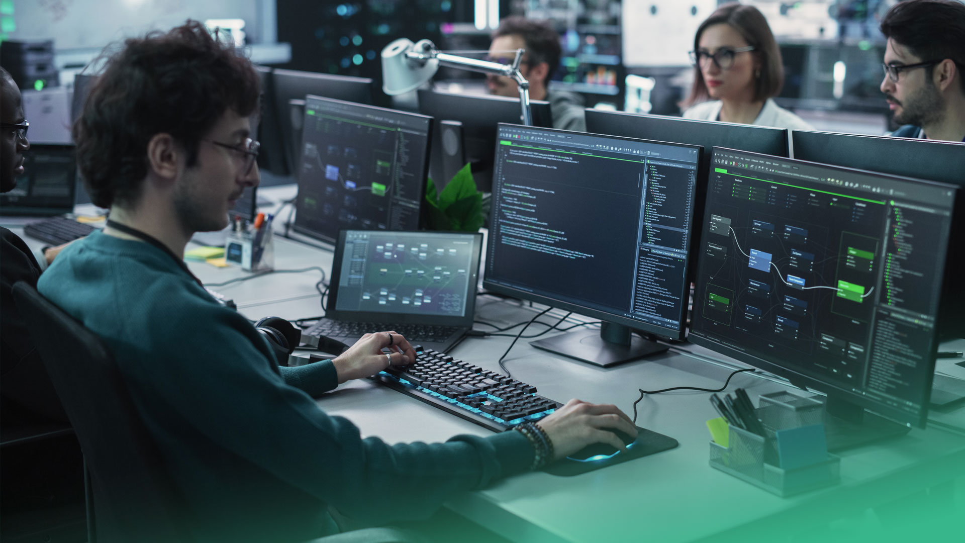 Data Lake vs. Data Mesh: Which Architecture Best Solves Your Enterprise Silos? image